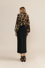 Load image into Gallery viewer, Blusa Morenita Leopaura