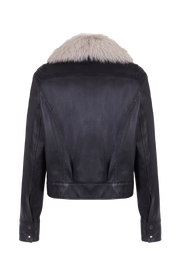 Bomber Olivia Cuello