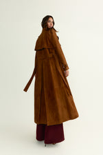 Cargar imagen en el visor de la Galería, Trench Sara Camel
