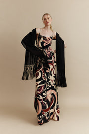 Chal de encaje de bolillos y tejido realizado en telar artesanal color negro