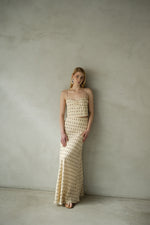 Load image into Gallery viewer, Top Julia Ovalos Beige
